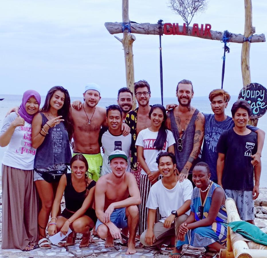 Youpy Bungalows Gili Air Dış mekan fotoğraf